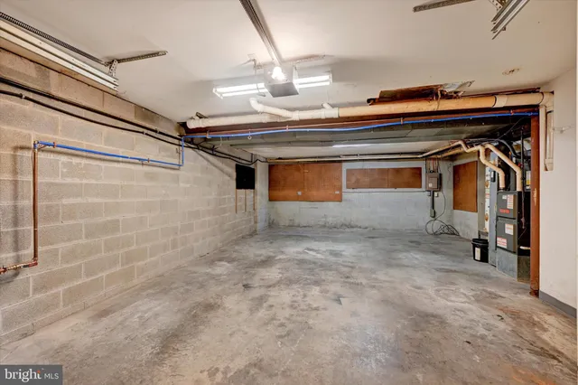 $180,000 | 2256 North Point Drive, York, PA 17406