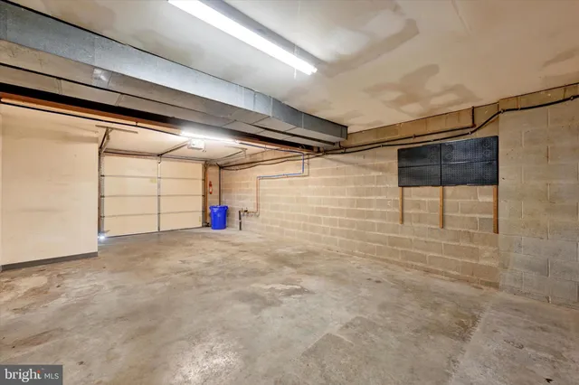 $180,000 | 2256 North Point Drive, York, PA 17406