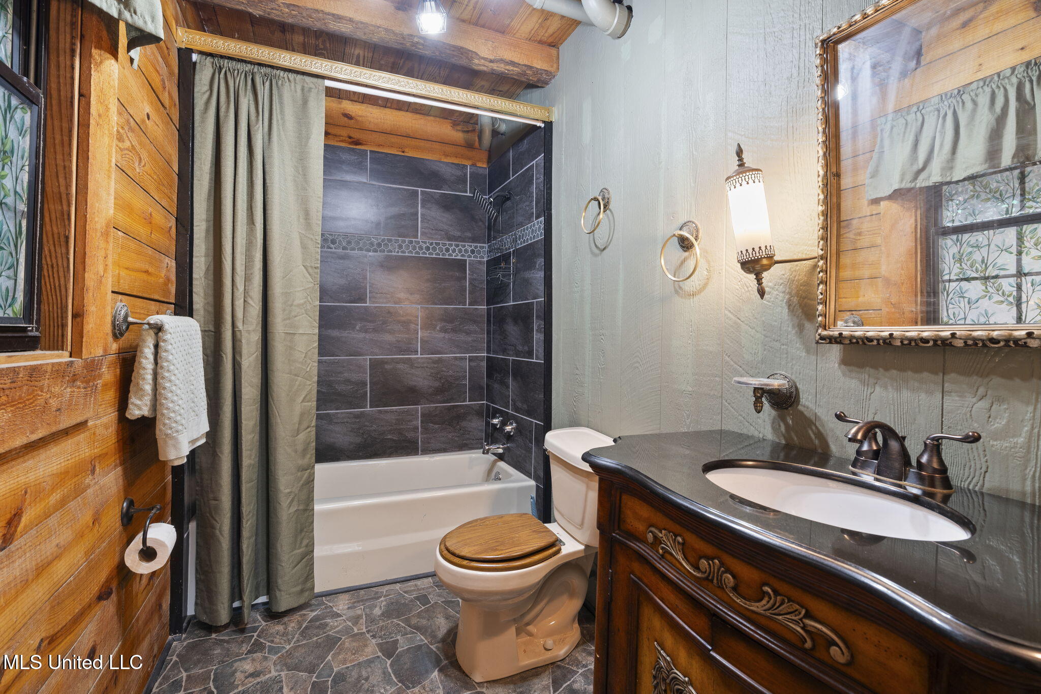180 Red Oak Road Ashland, MS 38603 - Photo 13 of 25 downstairs bathroom