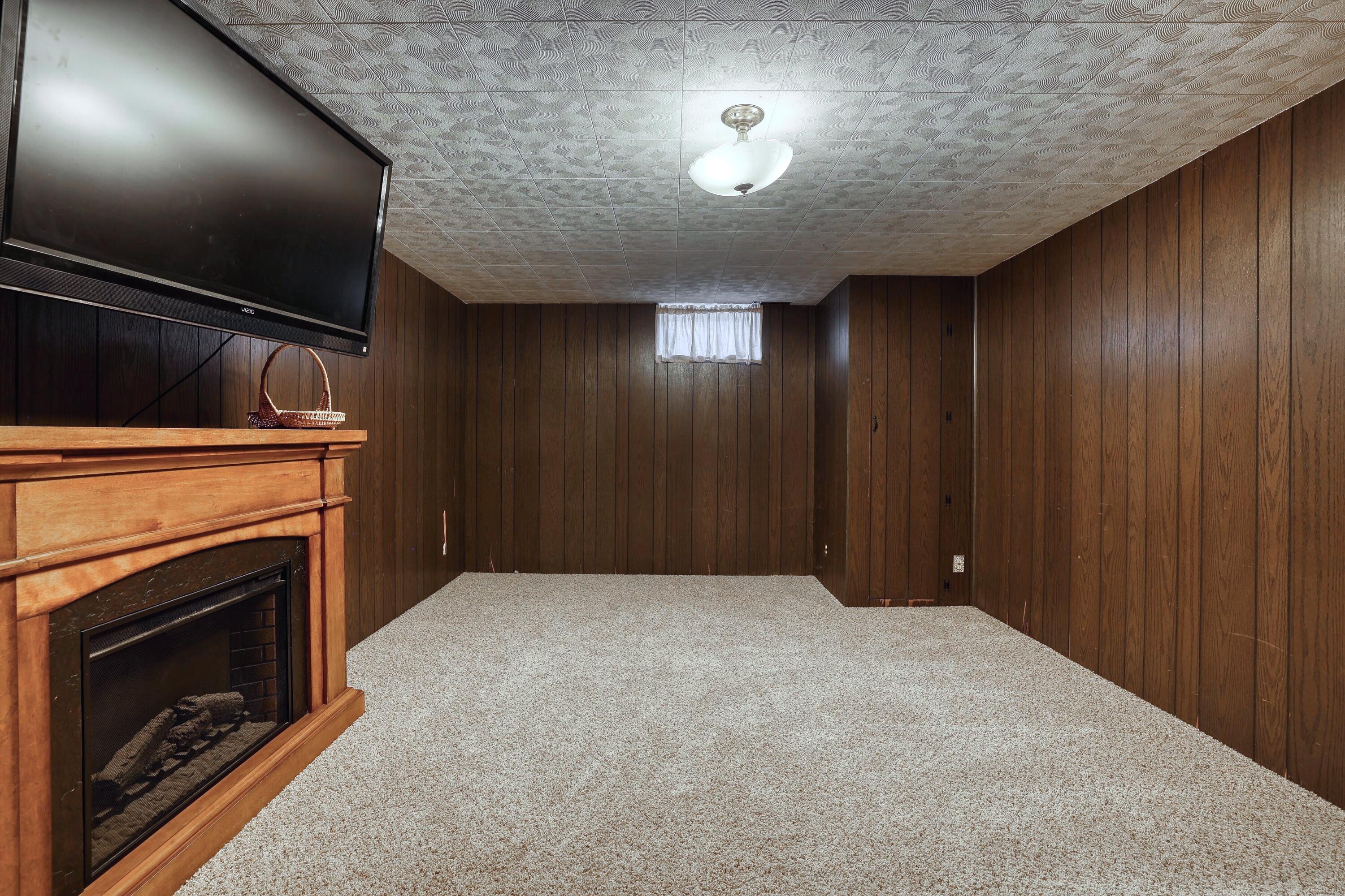 N67-w29921 Hartling Road Merton, WI 53029 - Photo 22 of 56 Rec Rom