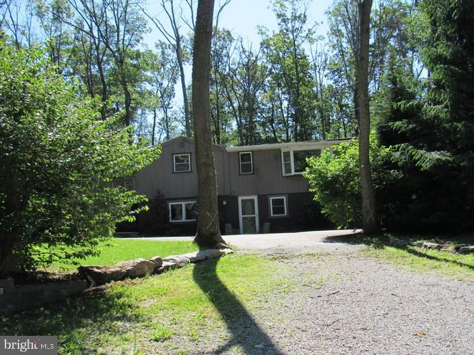 581 Highland Road Hanover, PA 17331 - Photo 1 of 18