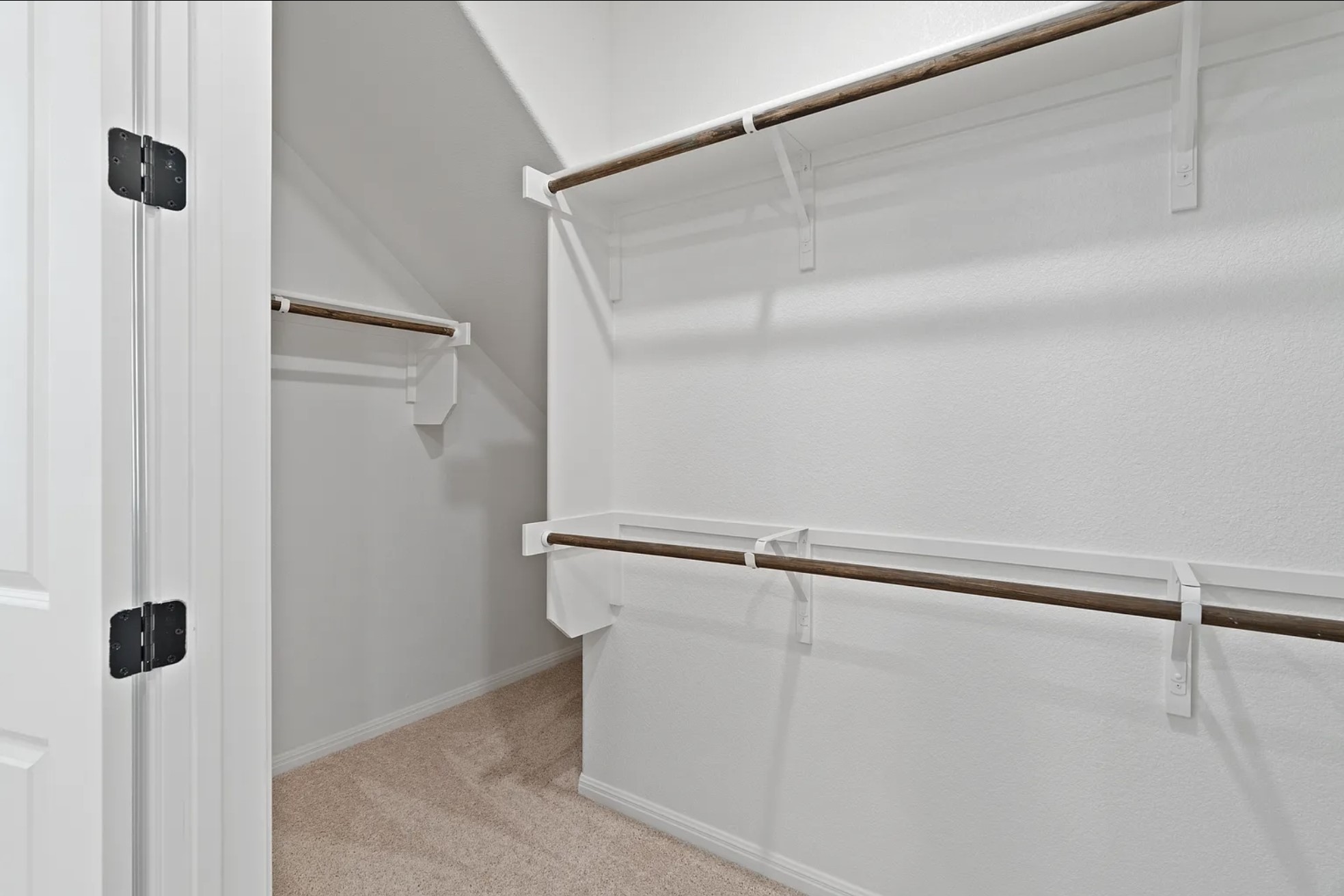 1612 Kit Circle Austin, TX 78758 - Photo 18 of 29 a close view of closet