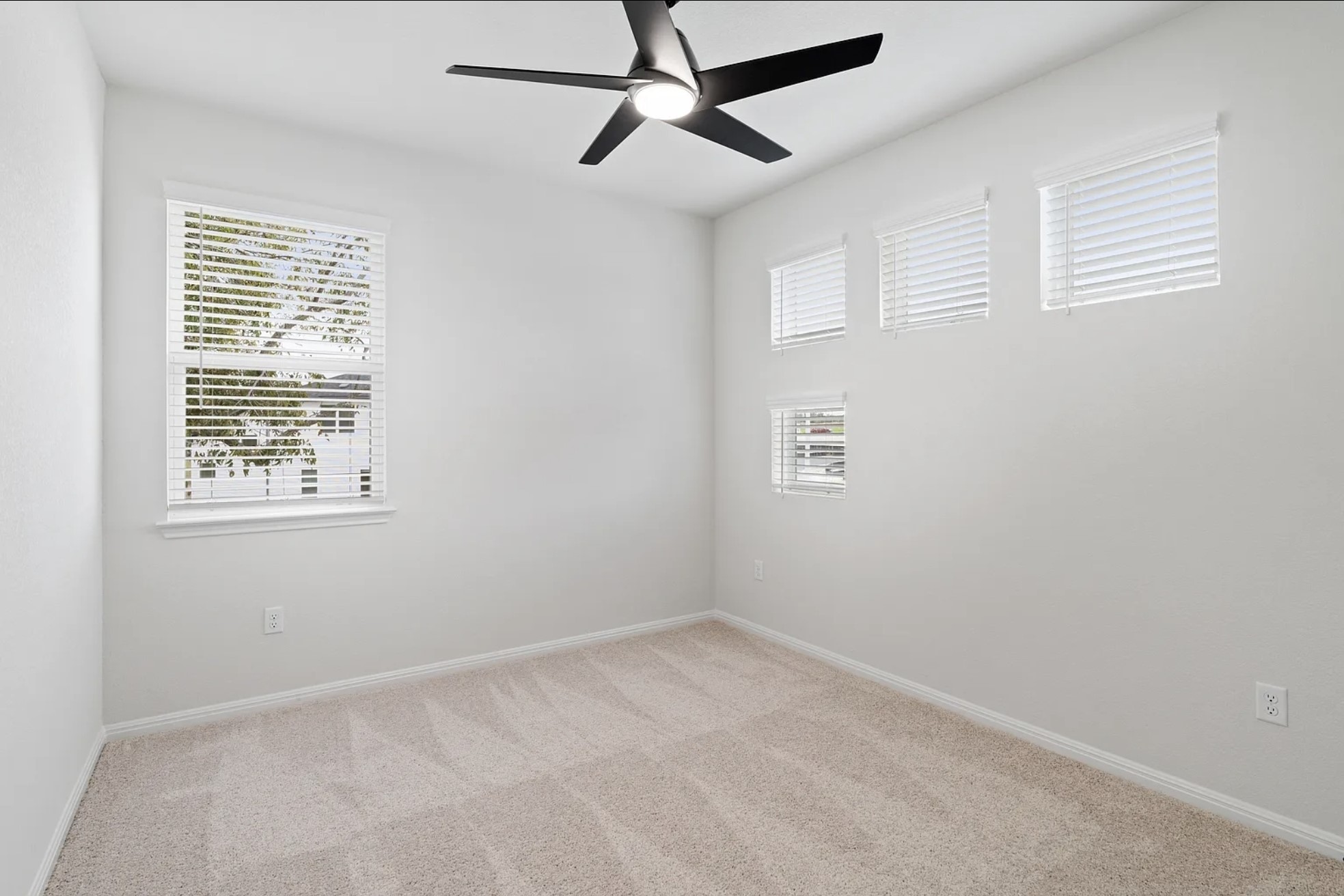 1612 Kit Circle Austin, TX 78758 - Photo 20 of 29 a view of an empty room with a window