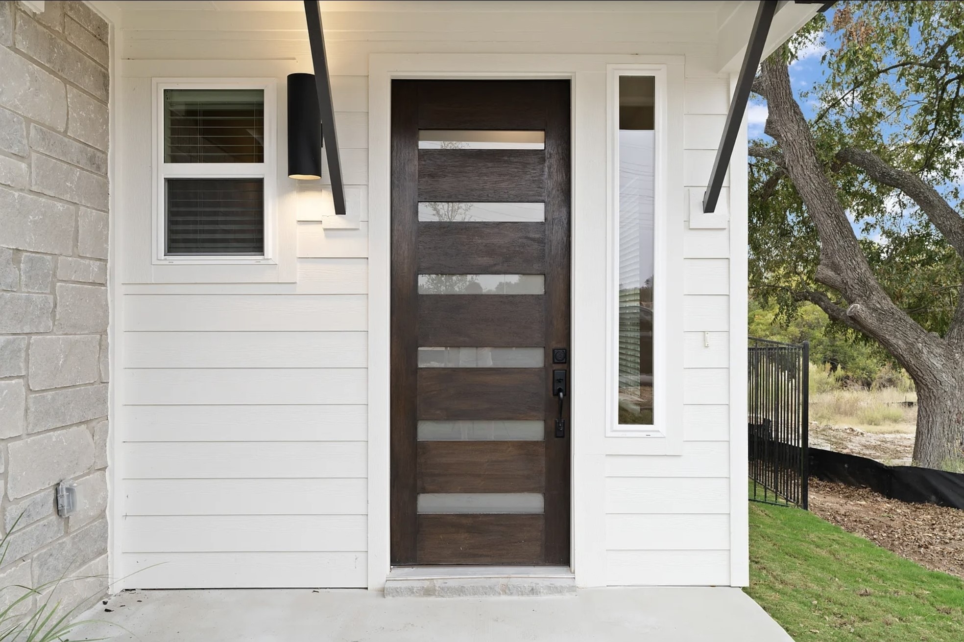 1612 Kit Circle Austin, TX 78758 - Photo 2 of 29 a view of front door of house