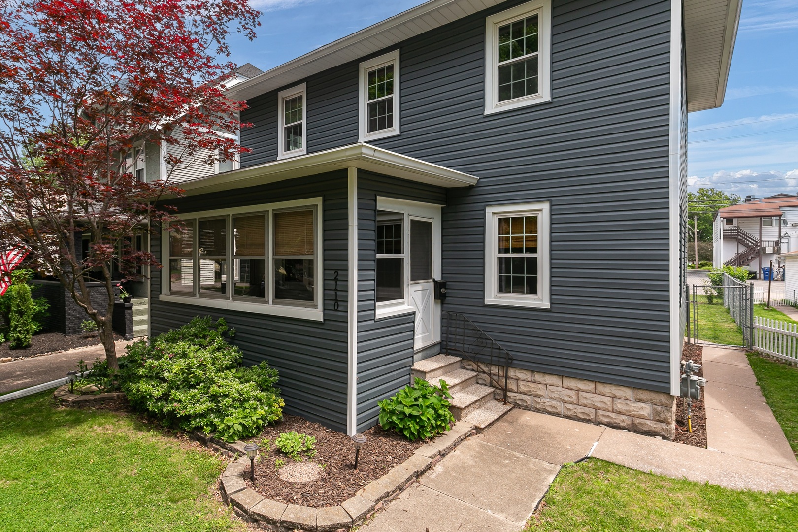 2110 15th Street A Moline, IL 61265 - Photo 2 of 30