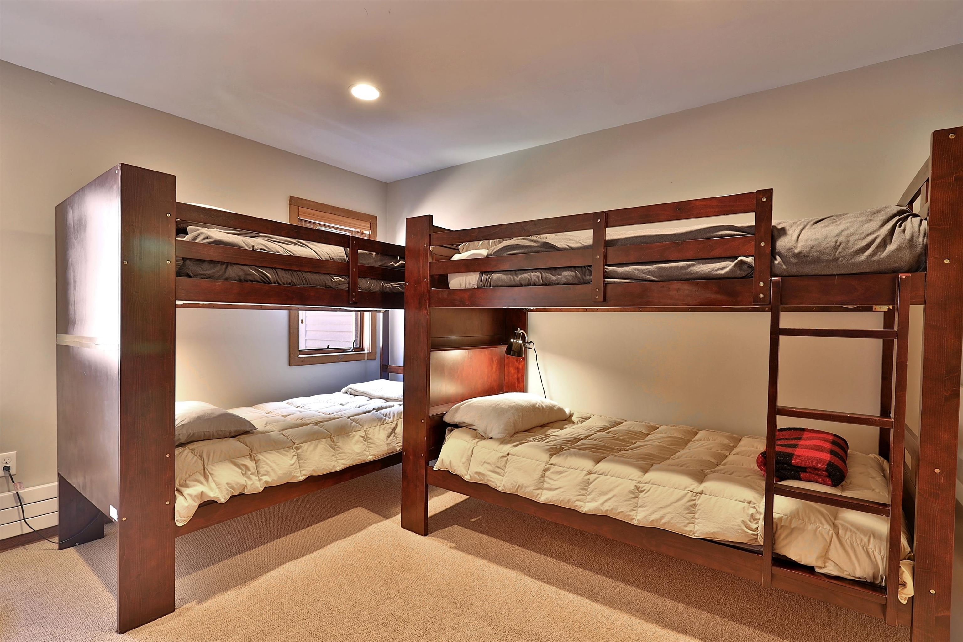 19 Kettlebrook Road, Unit D5 Ludlow, VT 05149 - Photo 13 of 26