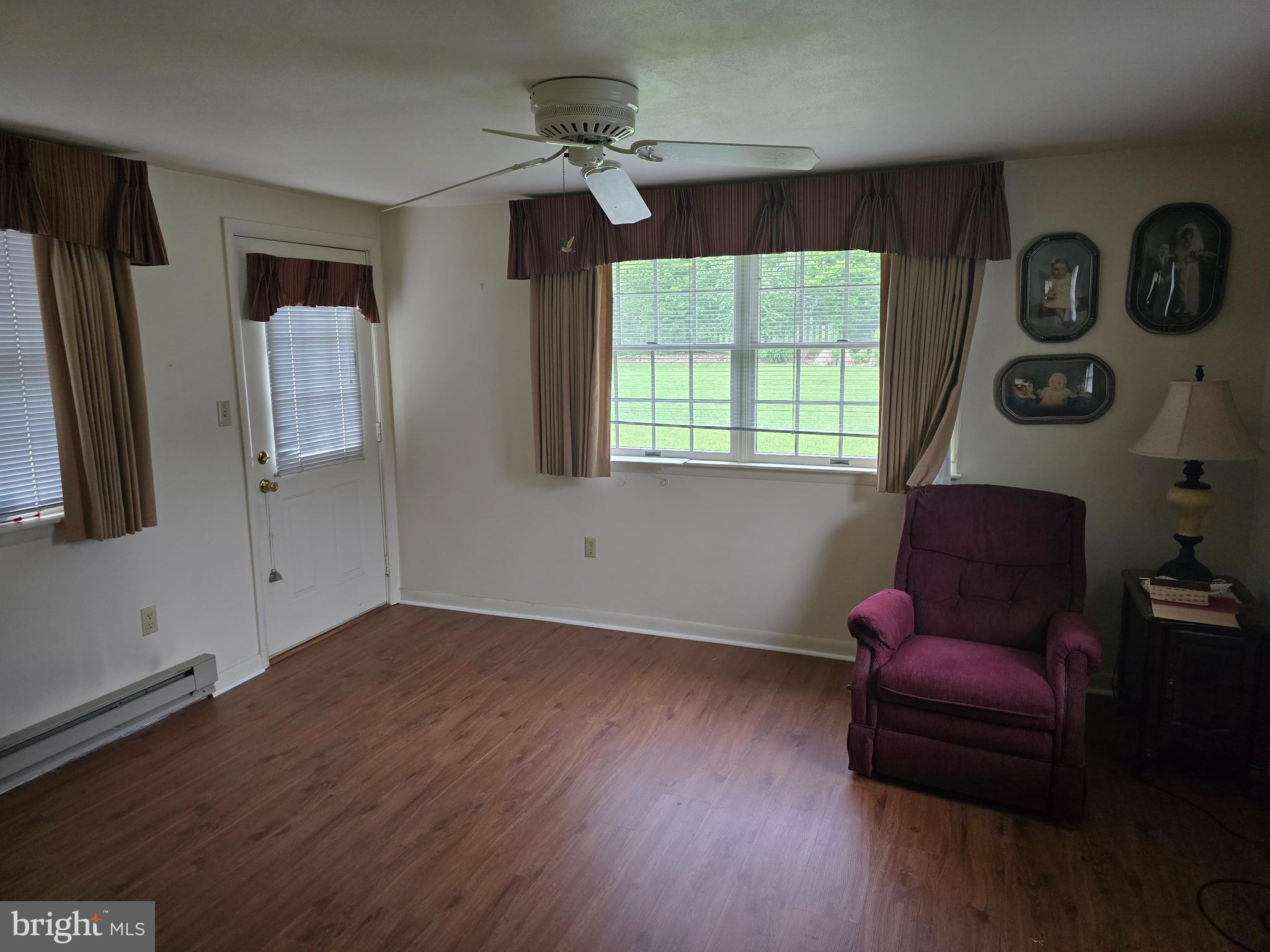802 Sunset Avenue Gettysburg, PA 17325 - Photo 2 of 19 a view of a livingroom with furniture and a window