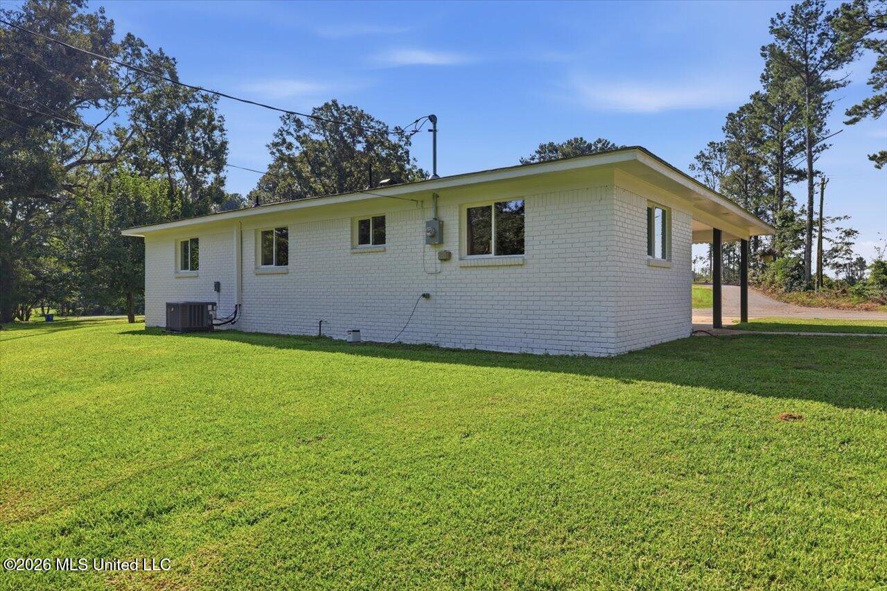 1628 Dry Creek Road Magee, MS 39111 - Photo 11 of 16 23-1628 Dry Creek Rd _ Hometoursms.com