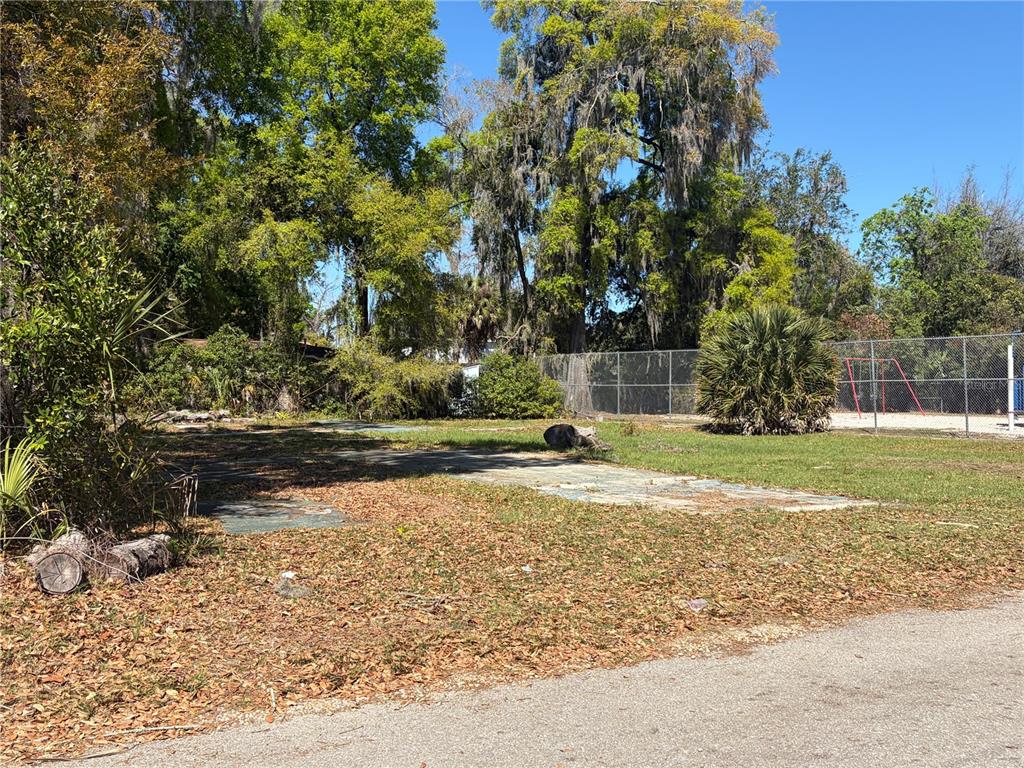 402 Southwest 7th Place Gainesville, FL 32601 - Photo 5 of 9