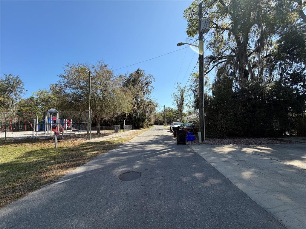 402 Southwest 7th Place Gainesville, FL 32601 - Photo 9 of 9