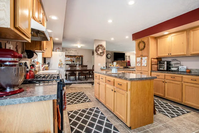 $279,000 | 912 West Colon Road, Bronson, MI 49028