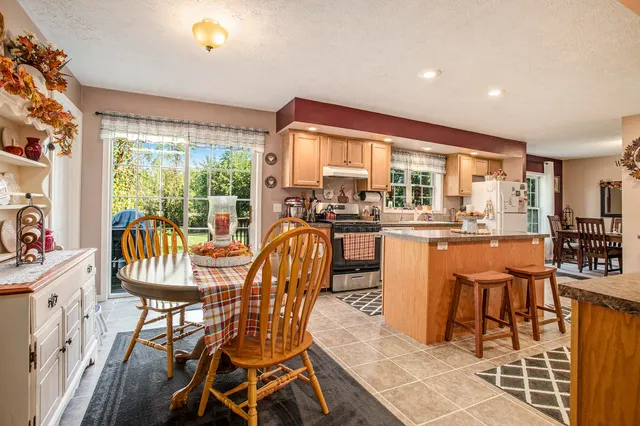 $279,000 | 912 West Colon Road, Bronson, MI 49028