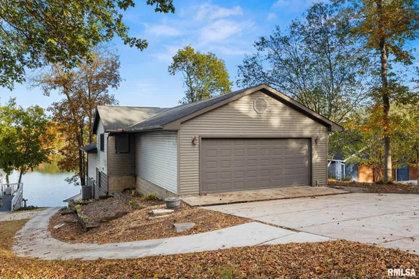 $580,000 | 536 Leeward Court, Varna, IL 61375