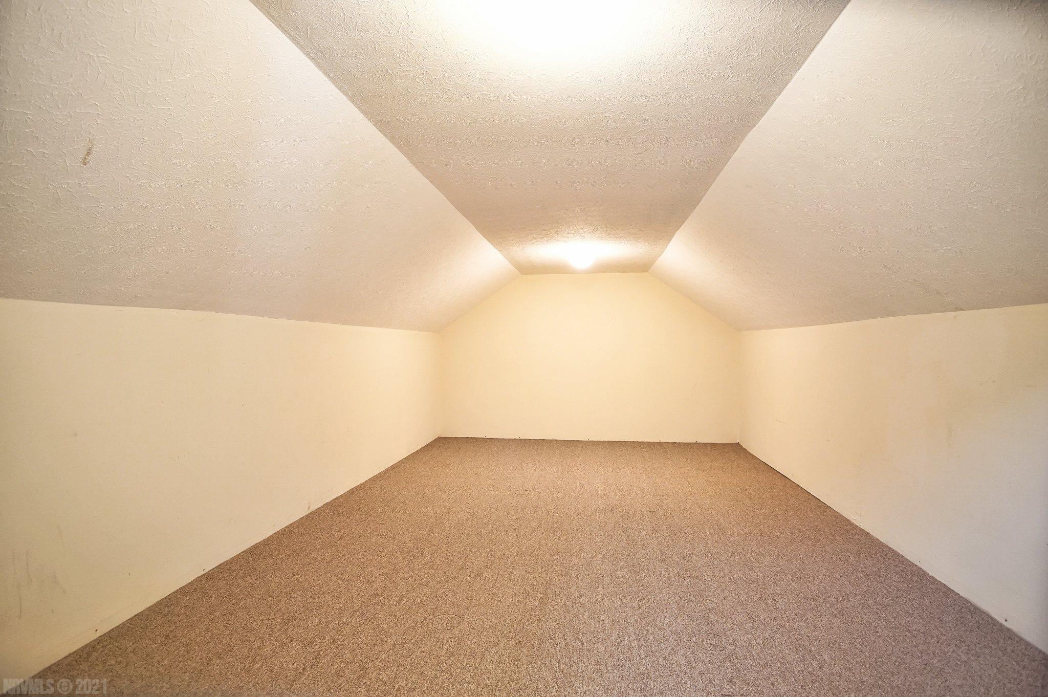 927 Redbud Road Blacksburg, VA 24060 - Photo 29 of 51 Gallery Image 29