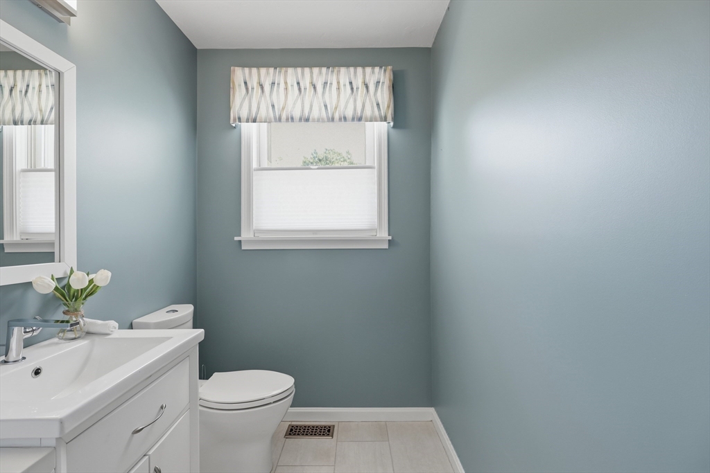 191 Ruggles Street Westborough, MA 01581 - Photo 19 of 42