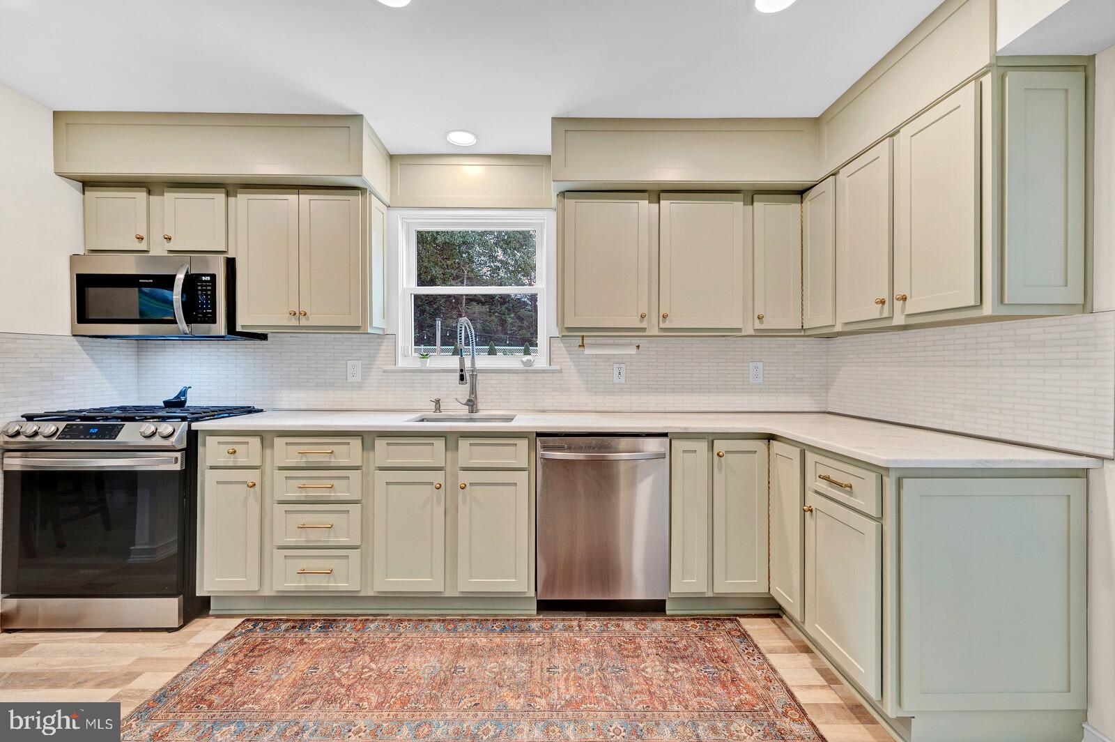 505 Buxton Road Toms River, NJ 08755 - Photo 11 of 31 Charming kitchen with modern finishes.