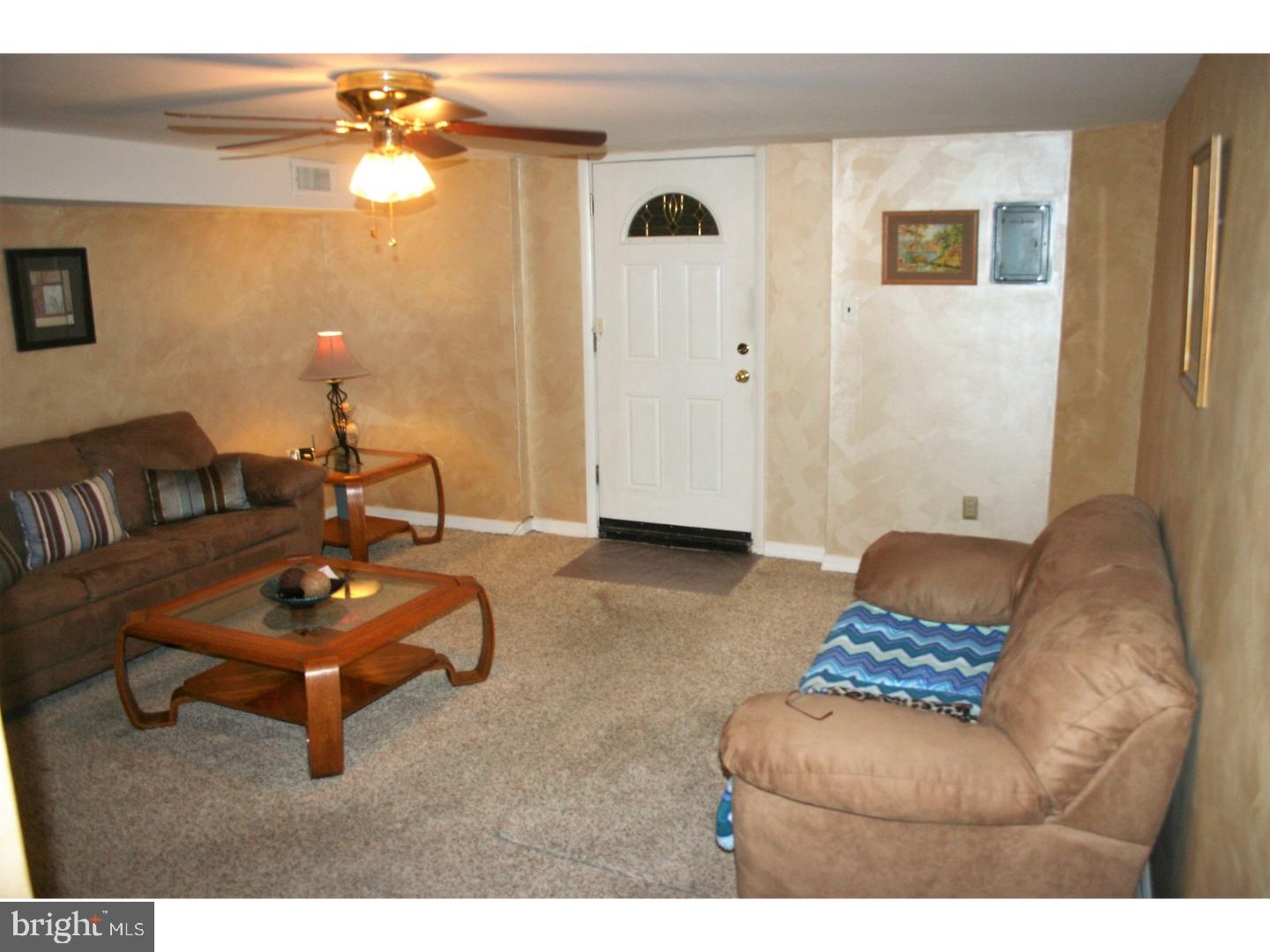 2710 Welsh Road Philadelphia, PA 19152 - Photo 23 of 25 Family Room