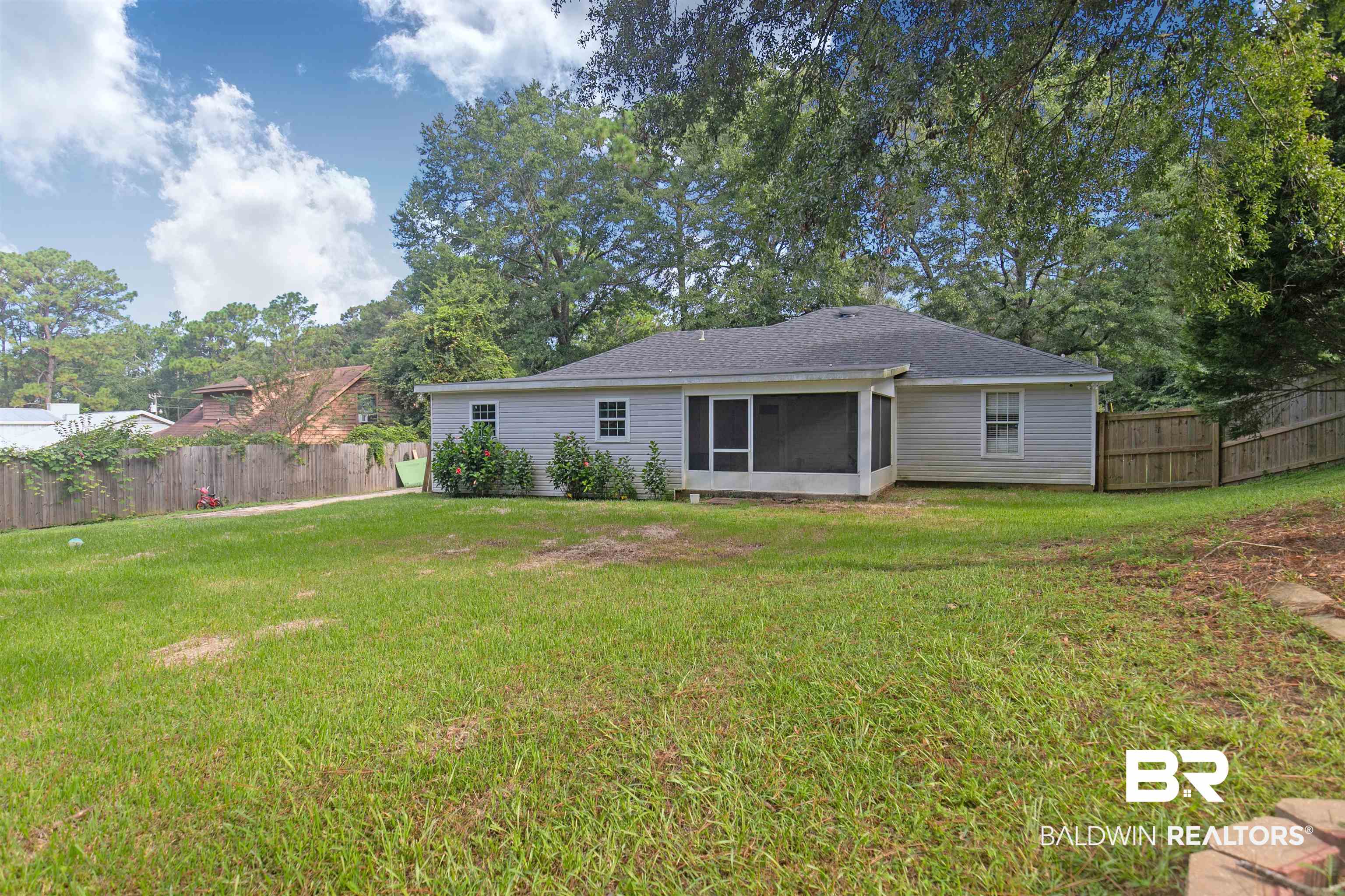 134 Michael Loop Daphne, AL 36526 - Photo 2 of 22