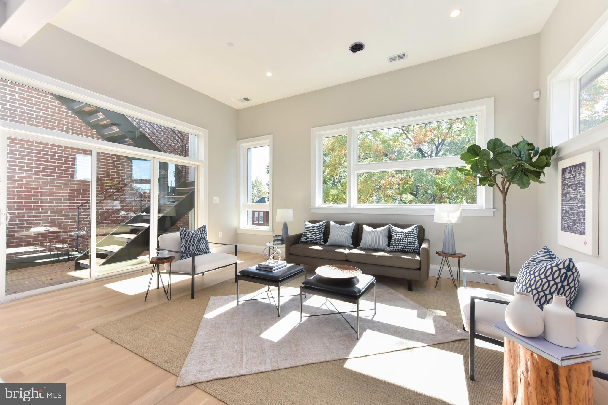 311 P Street Northwest, Unit 3 Washington, DC 20001 - Photo 2 of 26