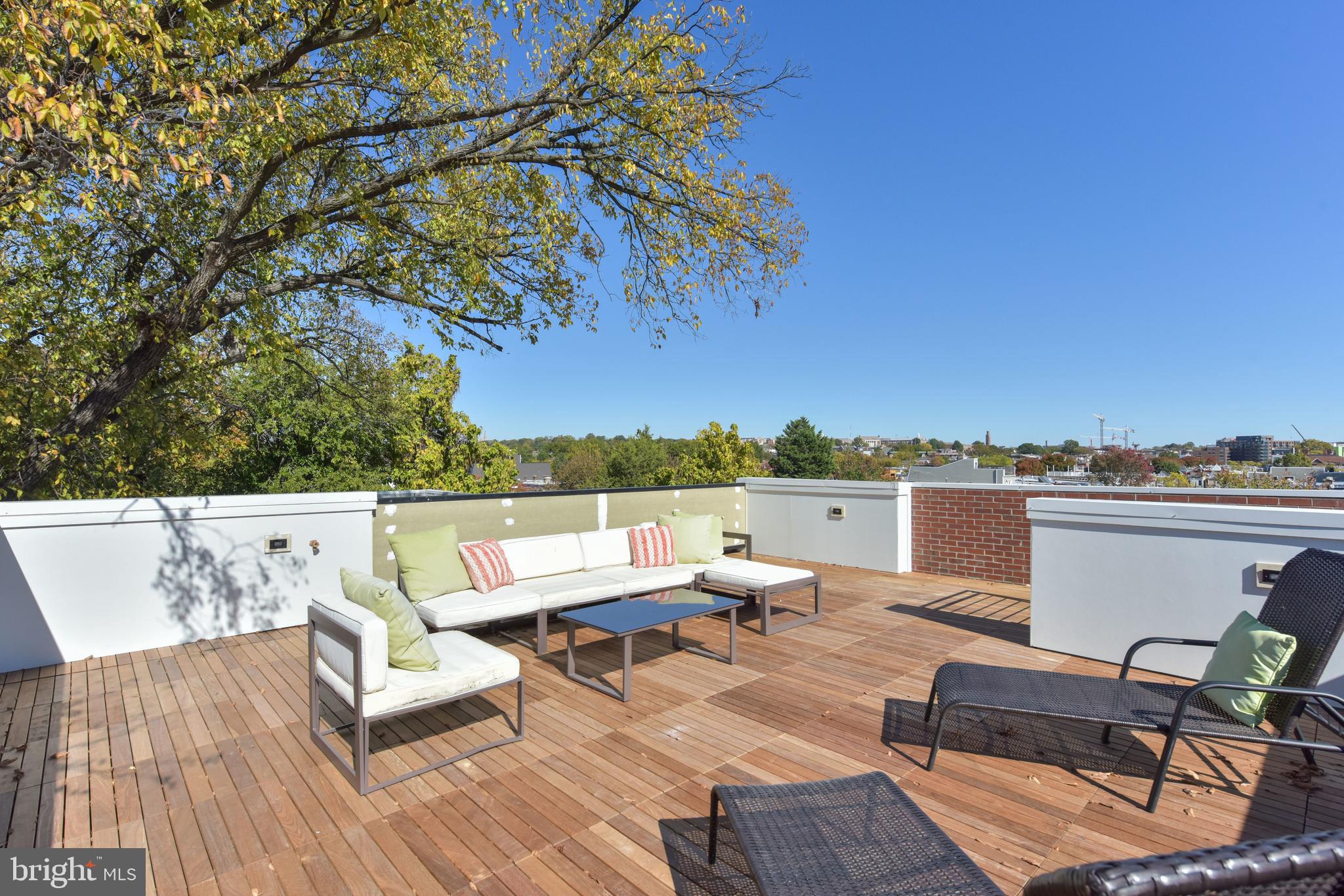 311 P Street Northwest, Unit 3 Washington, DC 20001 - Photo 23 of 26