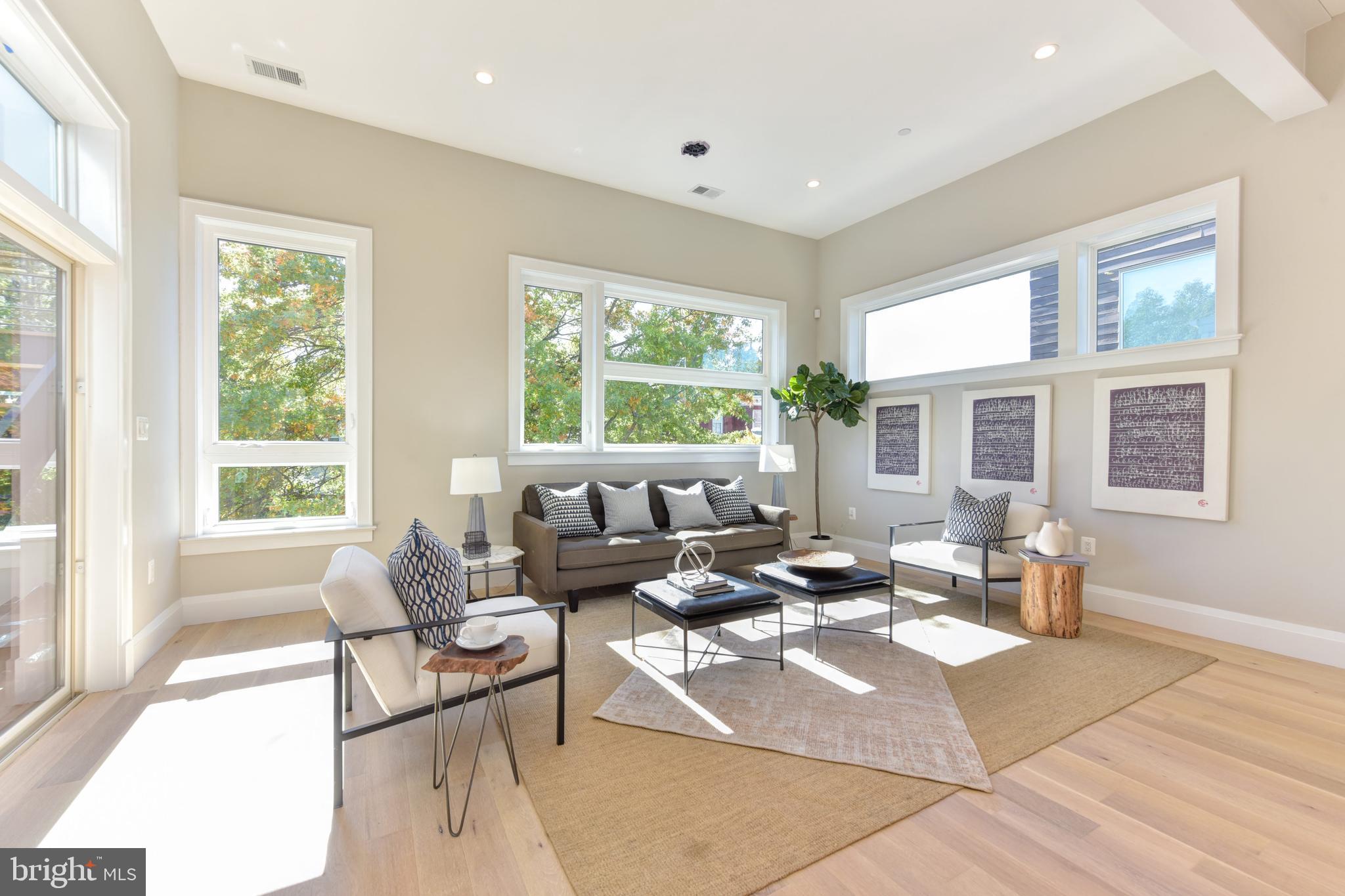 311 P Street Northwest, Unit 3 Washington, DC 20001 - Photo 3 of 26