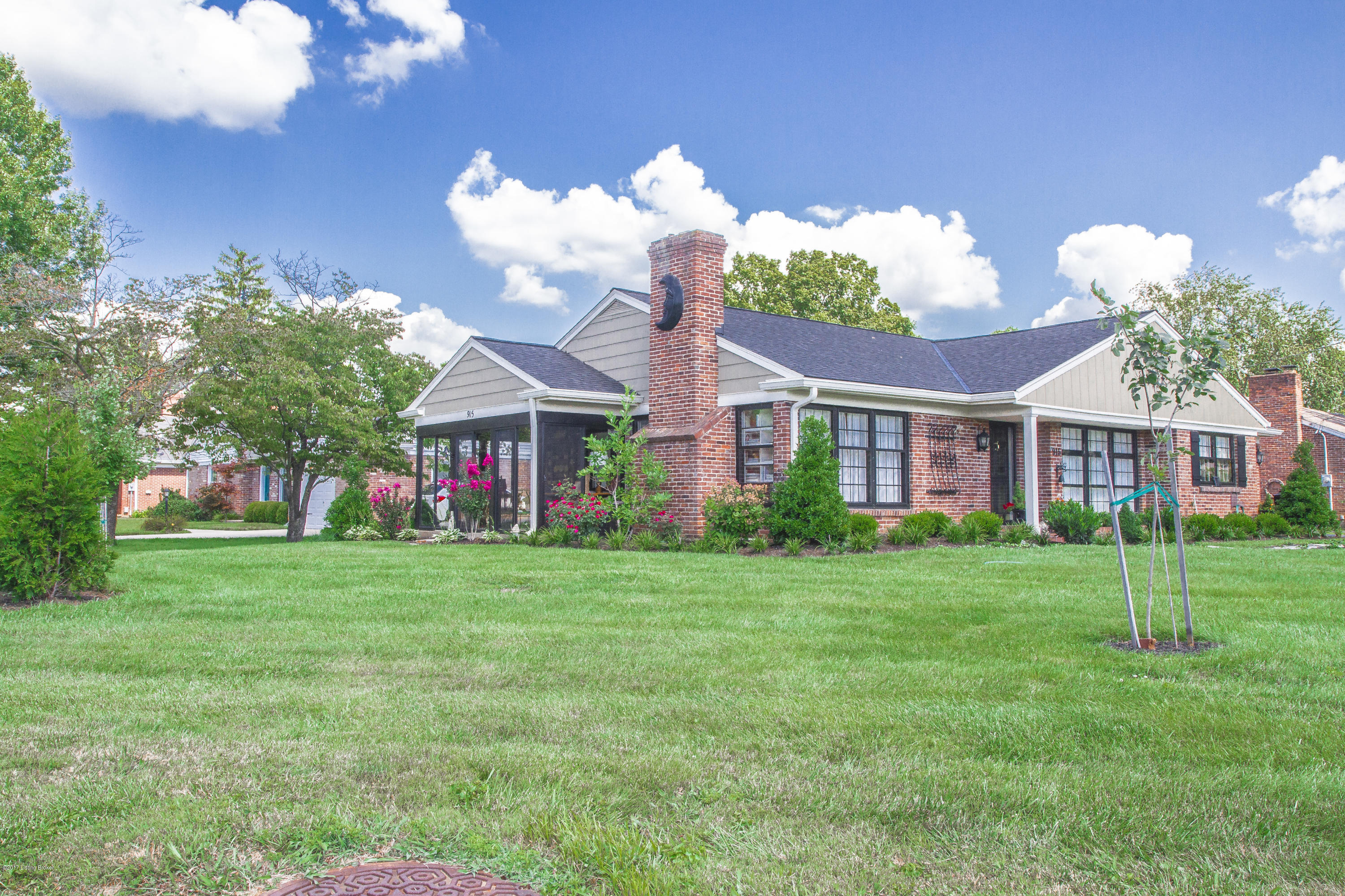 915 Perryman Road Louisville, KY 40207 - Photo 3 of 81 1231