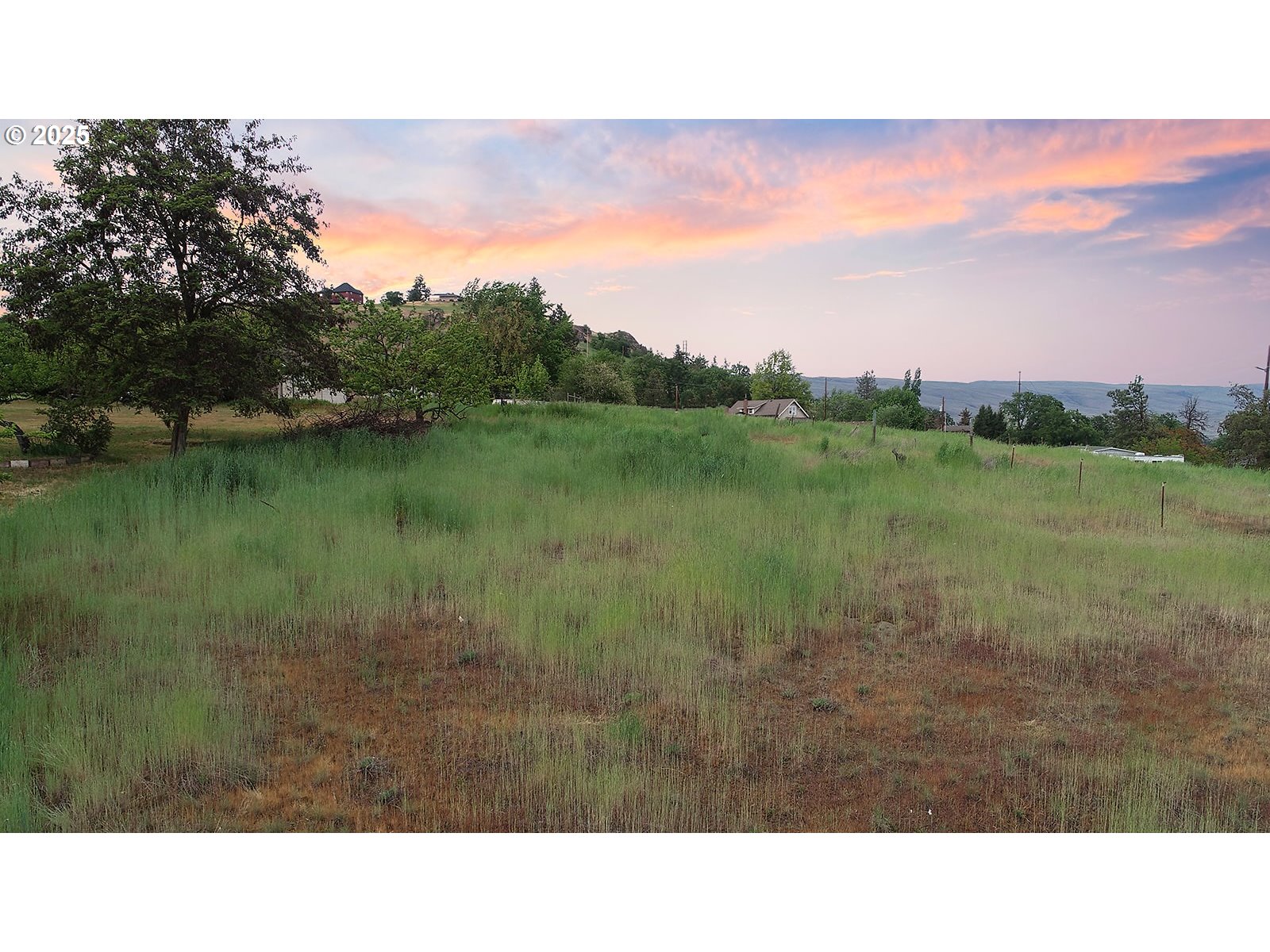 1832 Cherry Heights Road The Dalles, OR 97058 - Photo 4 of 21