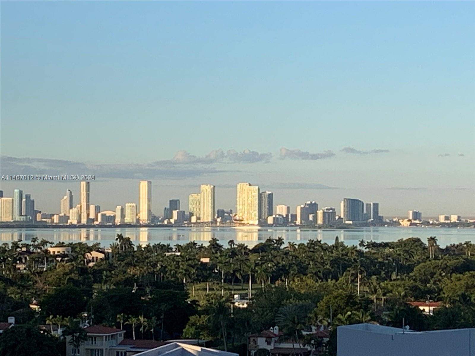 6039 Collins Avenue, Unit 1630 Miami Beach, FL 33140 - Photo 32 of 37 a view of a city