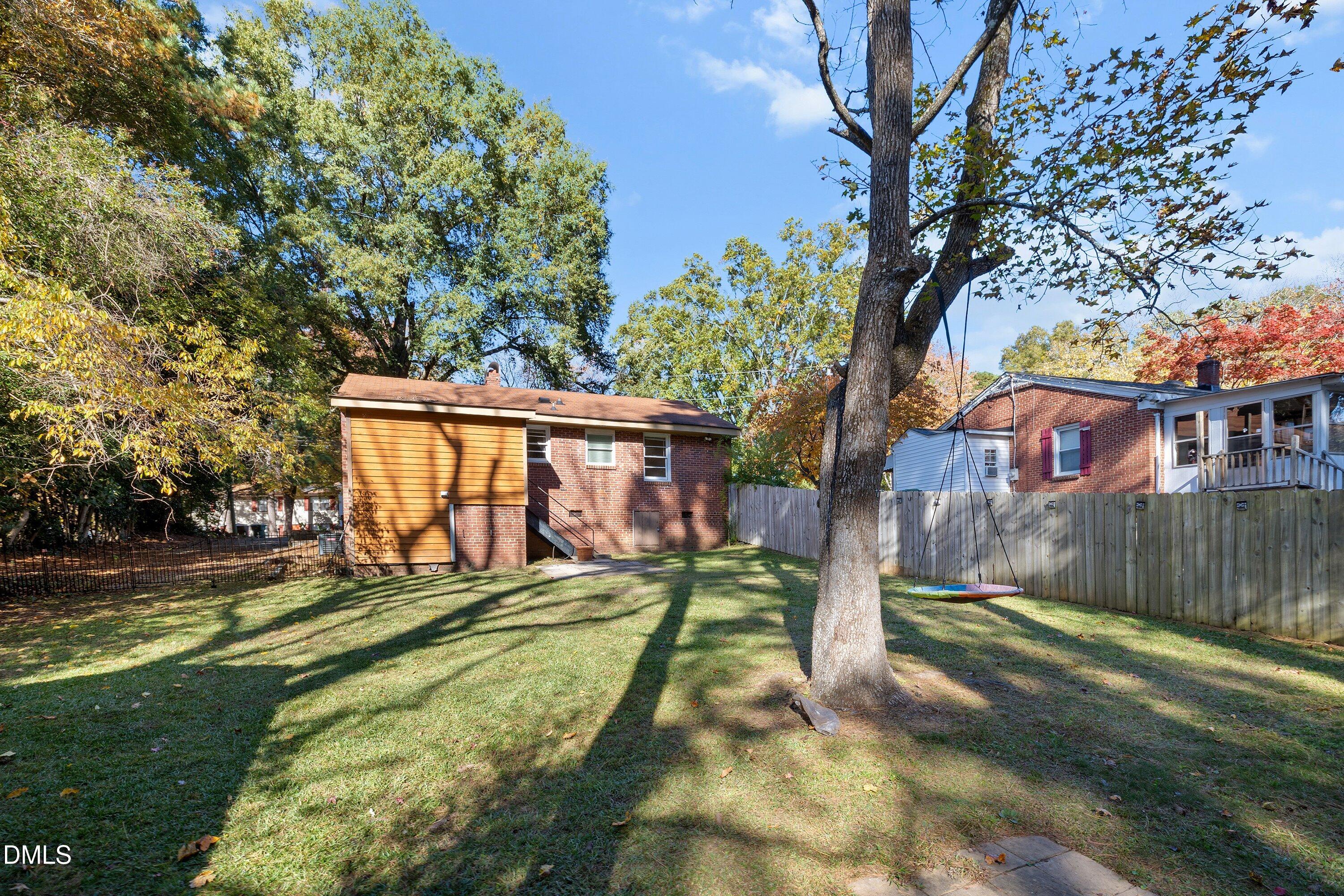 223 Adams Street Cary, NC 27513 - Photo 27 of 30 29-223 Adams_9706