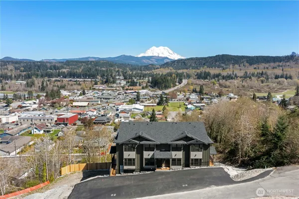 $459,990 | 117 Orchard Avenue South, Unit D, Eatonville, WA 98328