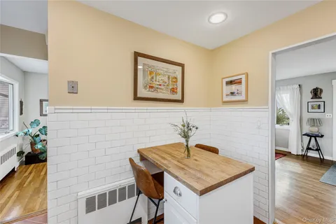 $699,999 | 228 8th Street, Bethpage, NY 11714