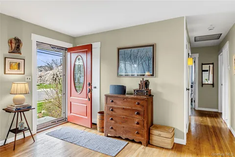 $699,999 | 228 8th Street, Bethpage, NY 11714