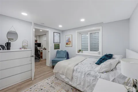 $699,999 | 228 8th Street, Bethpage, NY 11714