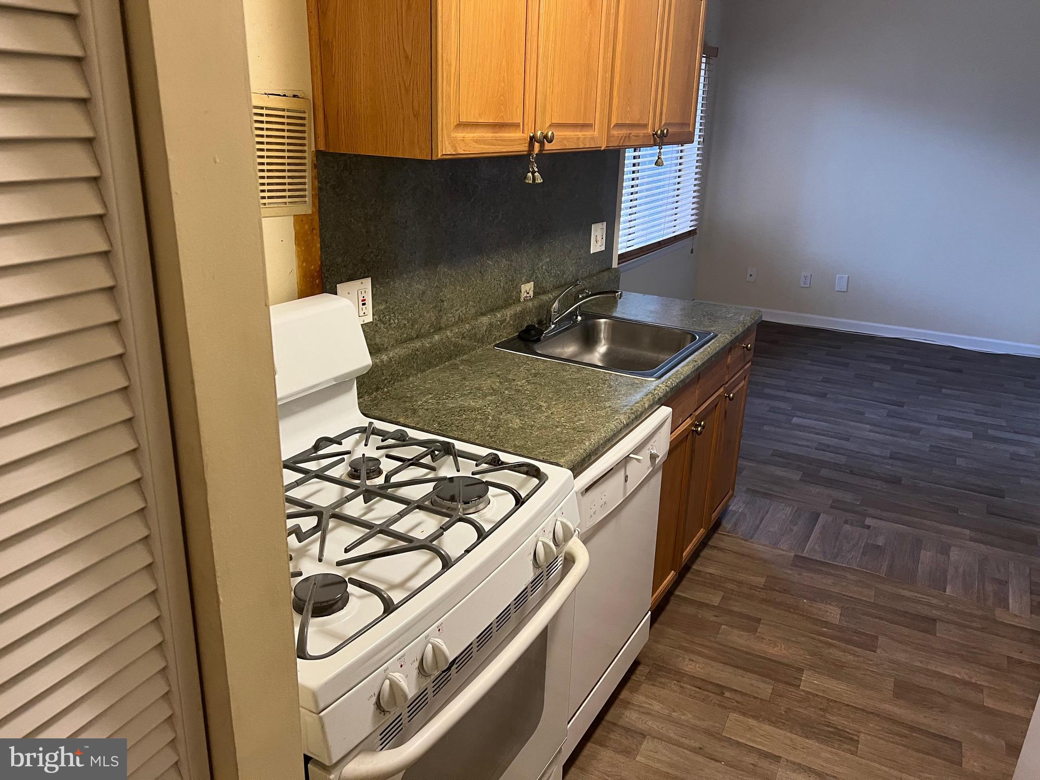 11222 Cherry Hill Road, Unit 263 Beltsville, MD 20705 - Photo 14 of 19