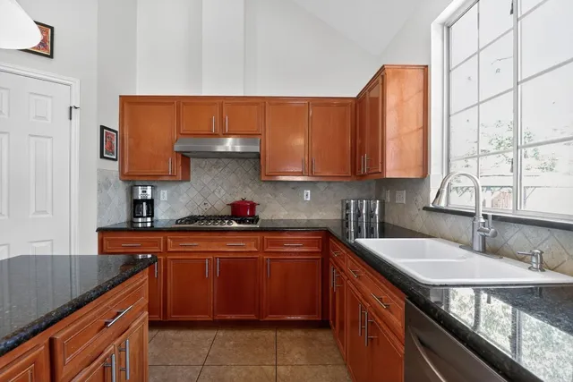 $545,000 | 1122 Oaklands Drive, Round Rock, TX 78681