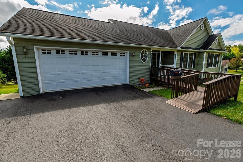 3860 Glendale Road Galax, VA 24333 - Photo 4 of 20