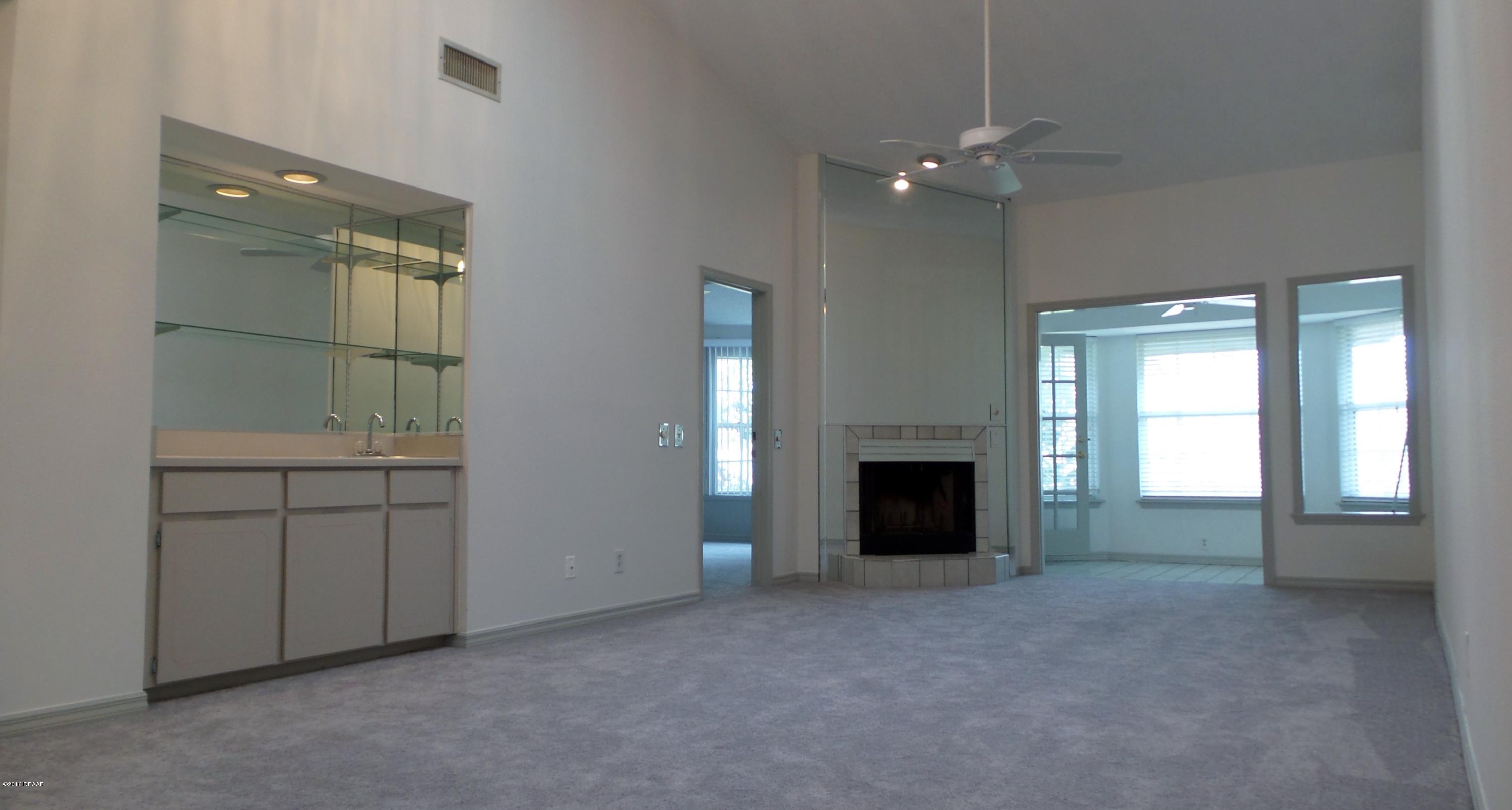 596 North Nova Road, Unit 306 Ormond Beach, FL 32174 - Photo 4 of 28 20160311_152431