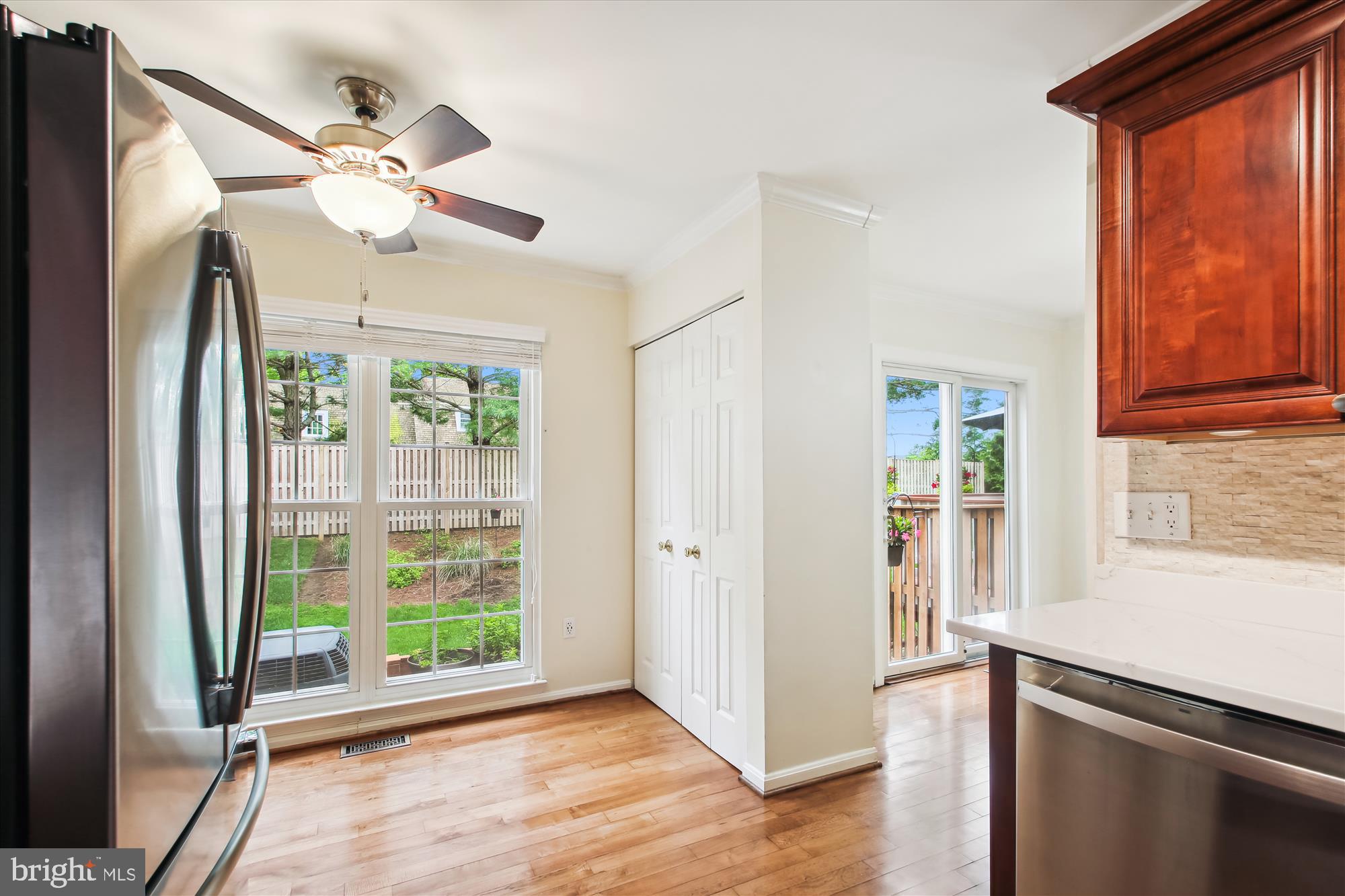 707 Howards Loop Annapolis, MD 21401 - Photo 9 of 33