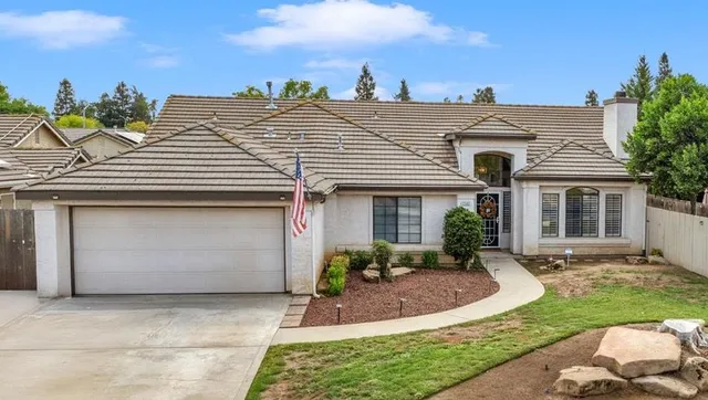 $479,500 | 2562 Mesa Avenue, Clovis, CA 93611
