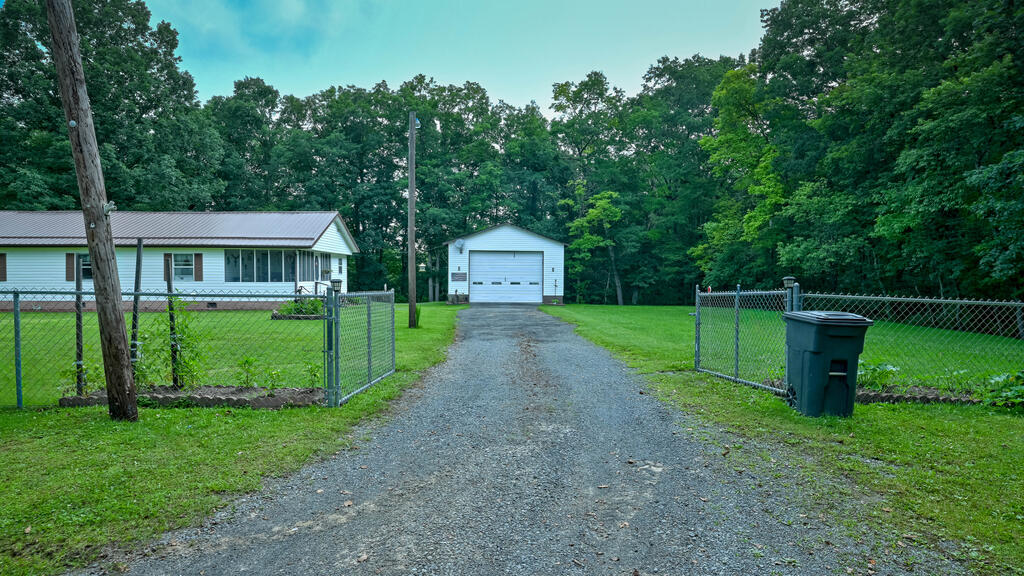 133 Powder House Road Craigsville, WV 26205 - Photo 9 of 40 Gallery Image 9