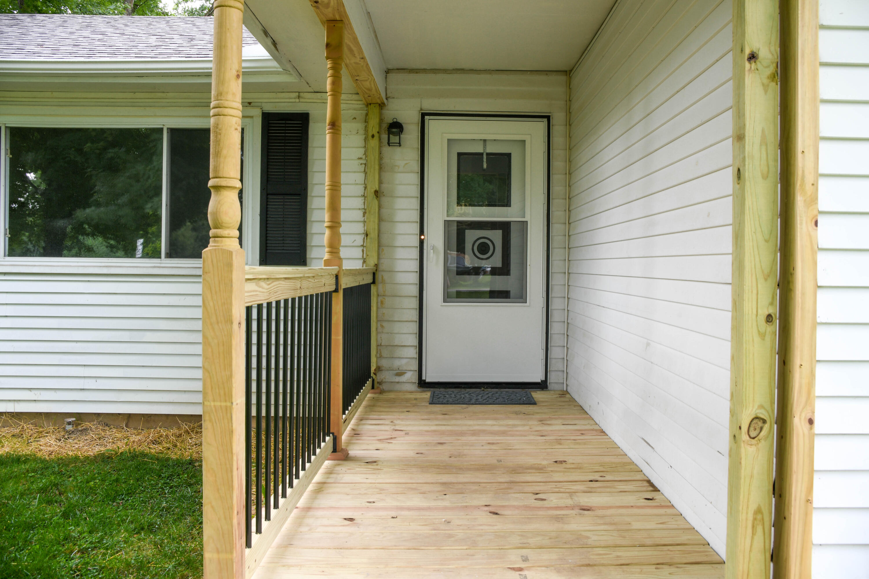 2842 McKay Road Beavercreek, OH 45432 - Photo 3 of 29