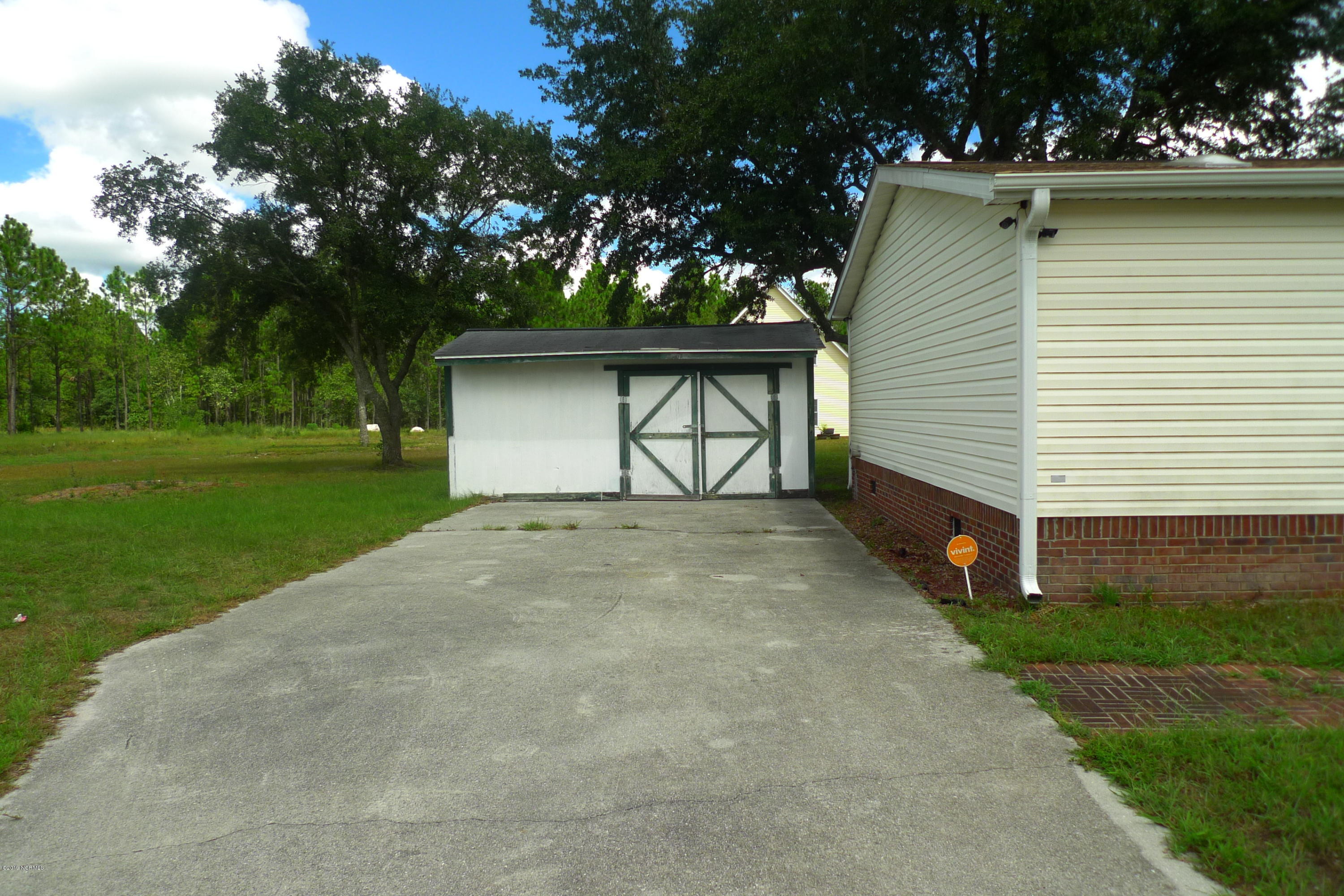 203 Folkstone Road Holly Ridge, NC 28445 - Photo 5 of 18 P1110334