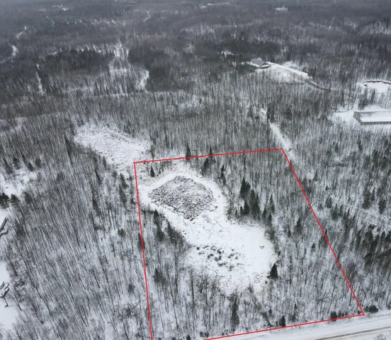 $49,900 | 101 Baich Drive, Coleraine, MN 55722