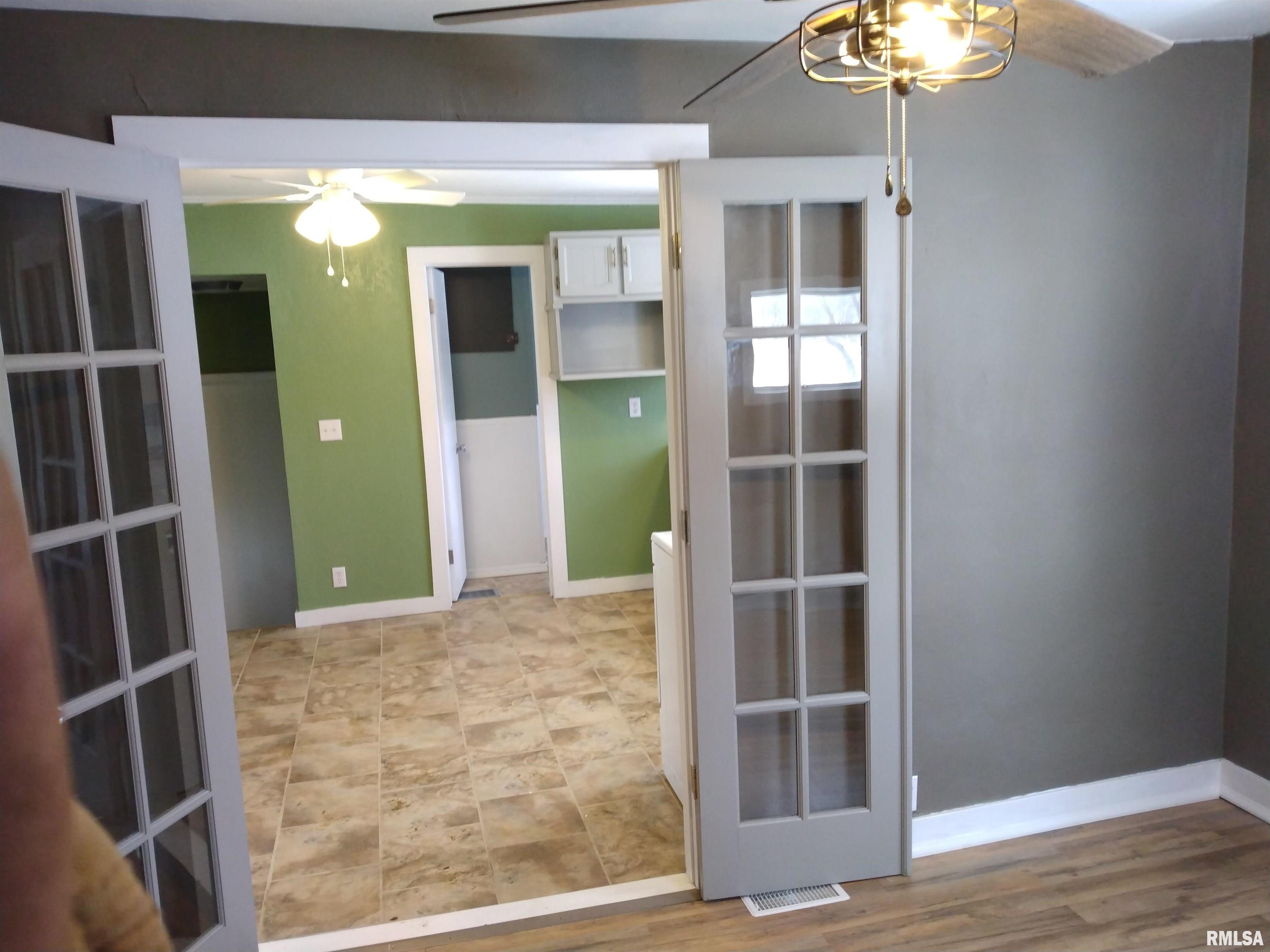 1203 South Maxwell Road Peoria, IL 61607 - Photo 9 of 19