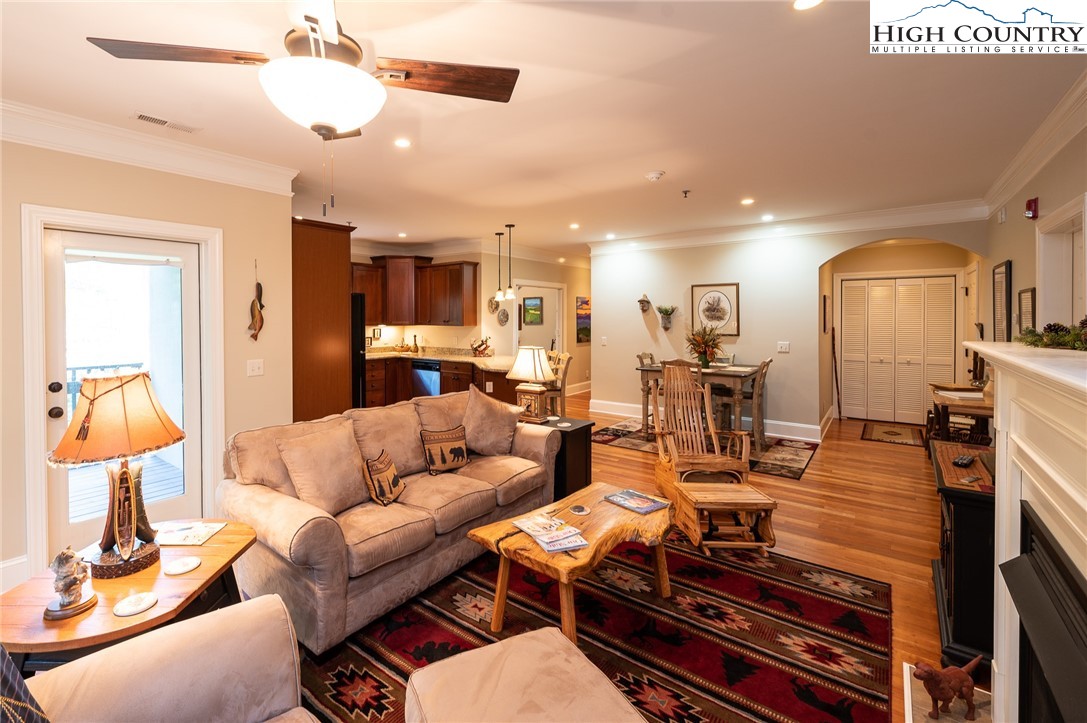 216 Dale Street, Unit 302 Boone, NC 28607 - Photo 14 of 40 Gallery Image 14