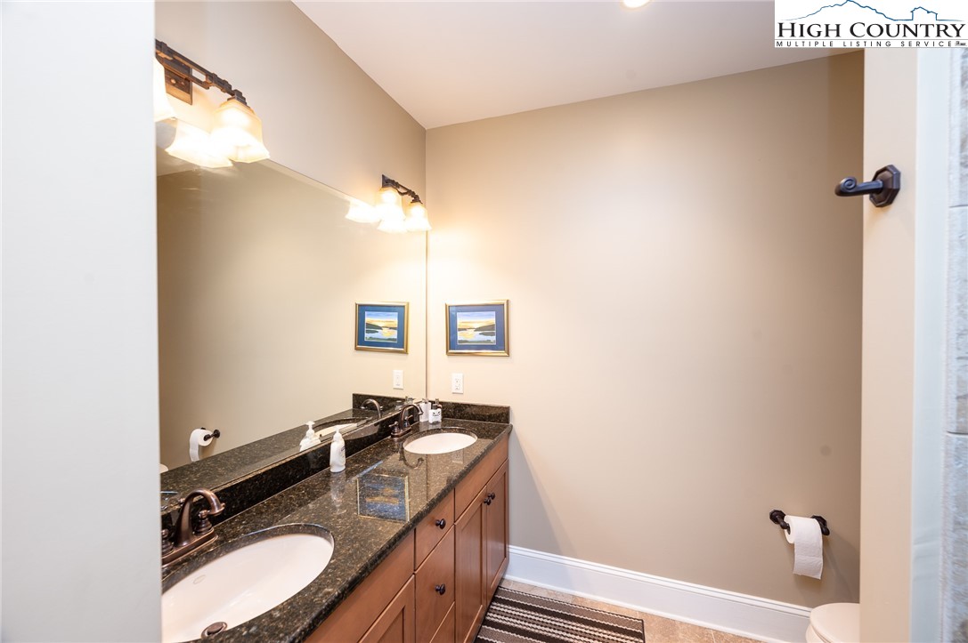 216 Dale Street, Unit 302 Boone, NC 28607 - Photo 26 of 40 Gallery Image 26