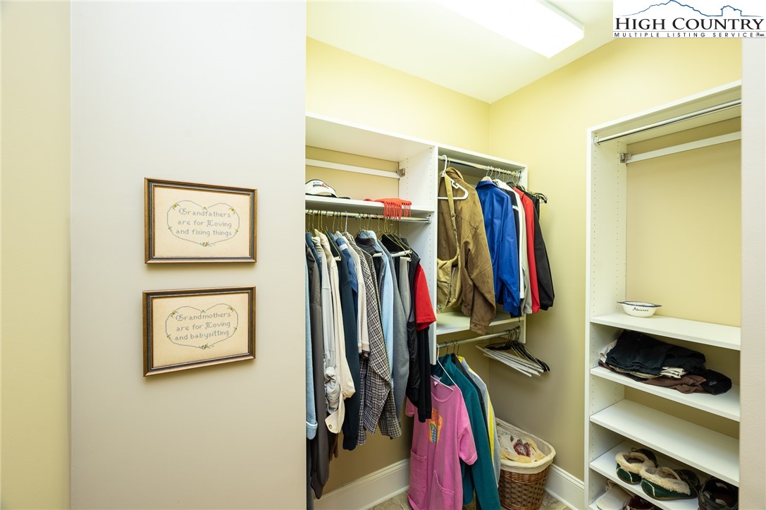 216 Dale Street, Unit 302 Boone, NC 28607 - Photo 27 of 40 Gallery Image 27