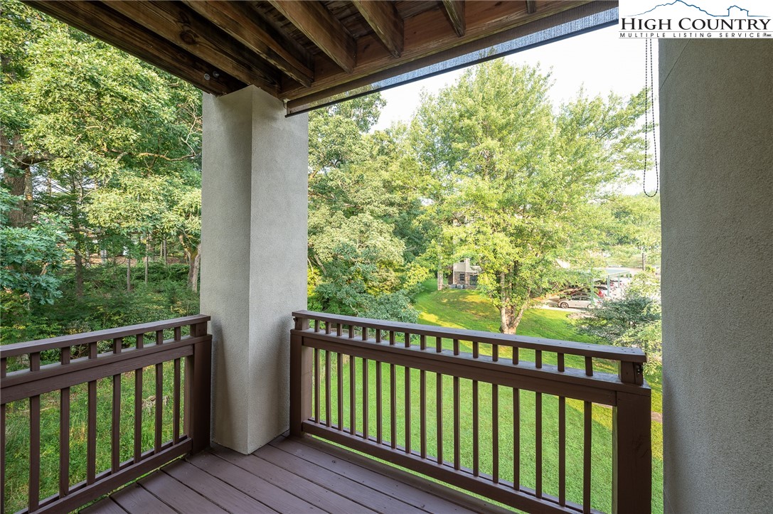 216 Dale Street, Unit 302 Boone, NC 28607 - Photo 3 of 40 Gallery Image 3