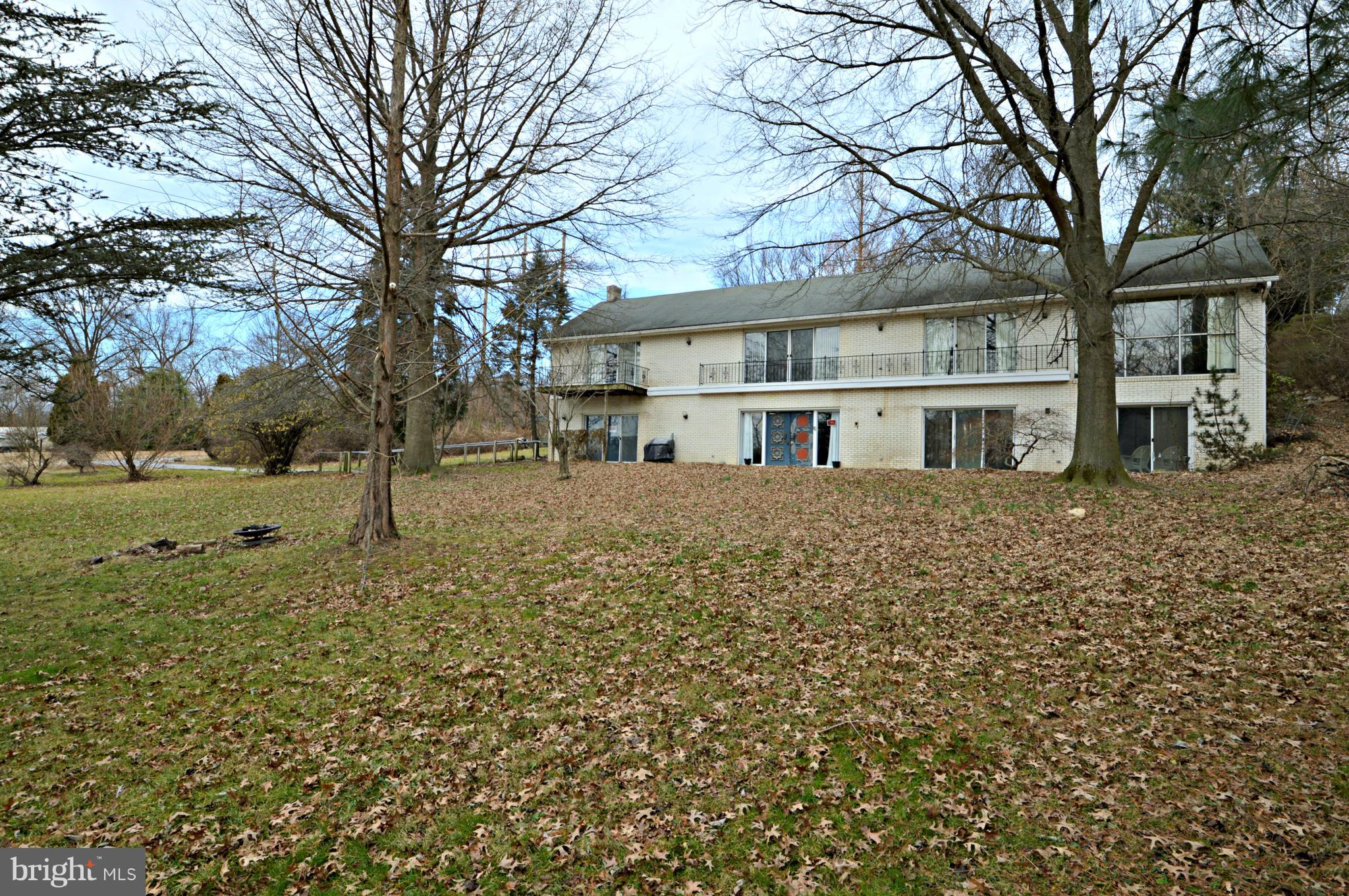 1249 Ridgewood Road York, PA 17406 - Photo 6 of 34 Gallery Image 6