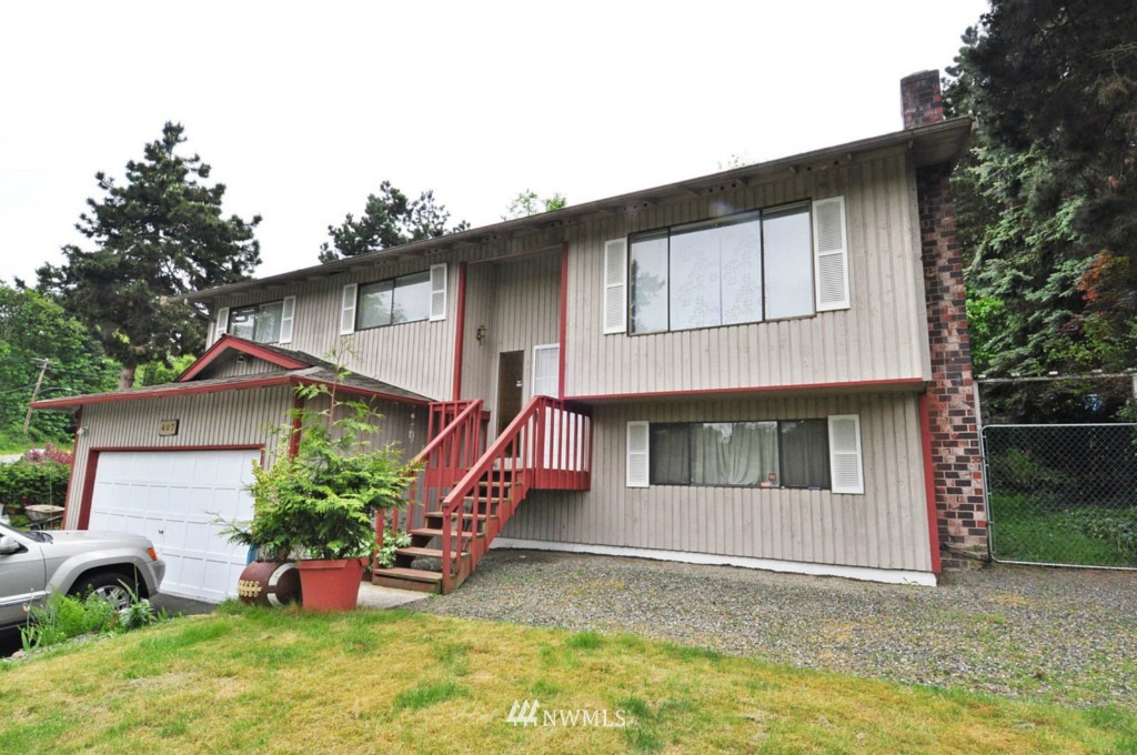407 Reiten Road Kent, WA 98030 - Photo 1 of 14